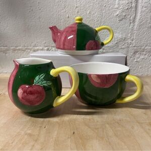 VTG Country Inn Ceramic Tea Pot, Mug, Creamer Hand Painted Set Fruit Design EUC